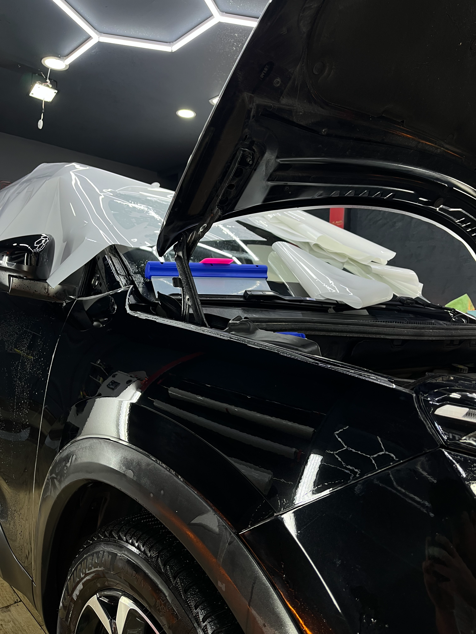 PPF Kaplama Nedir? Aracınızı Nasıl Korur?